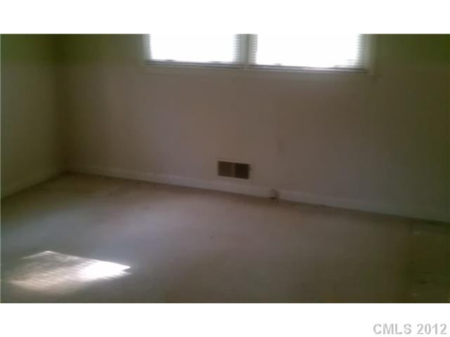 2022 Linwood Road Gastonia, NC 28052 - Photo 7 of 8 Gallery Image 7
