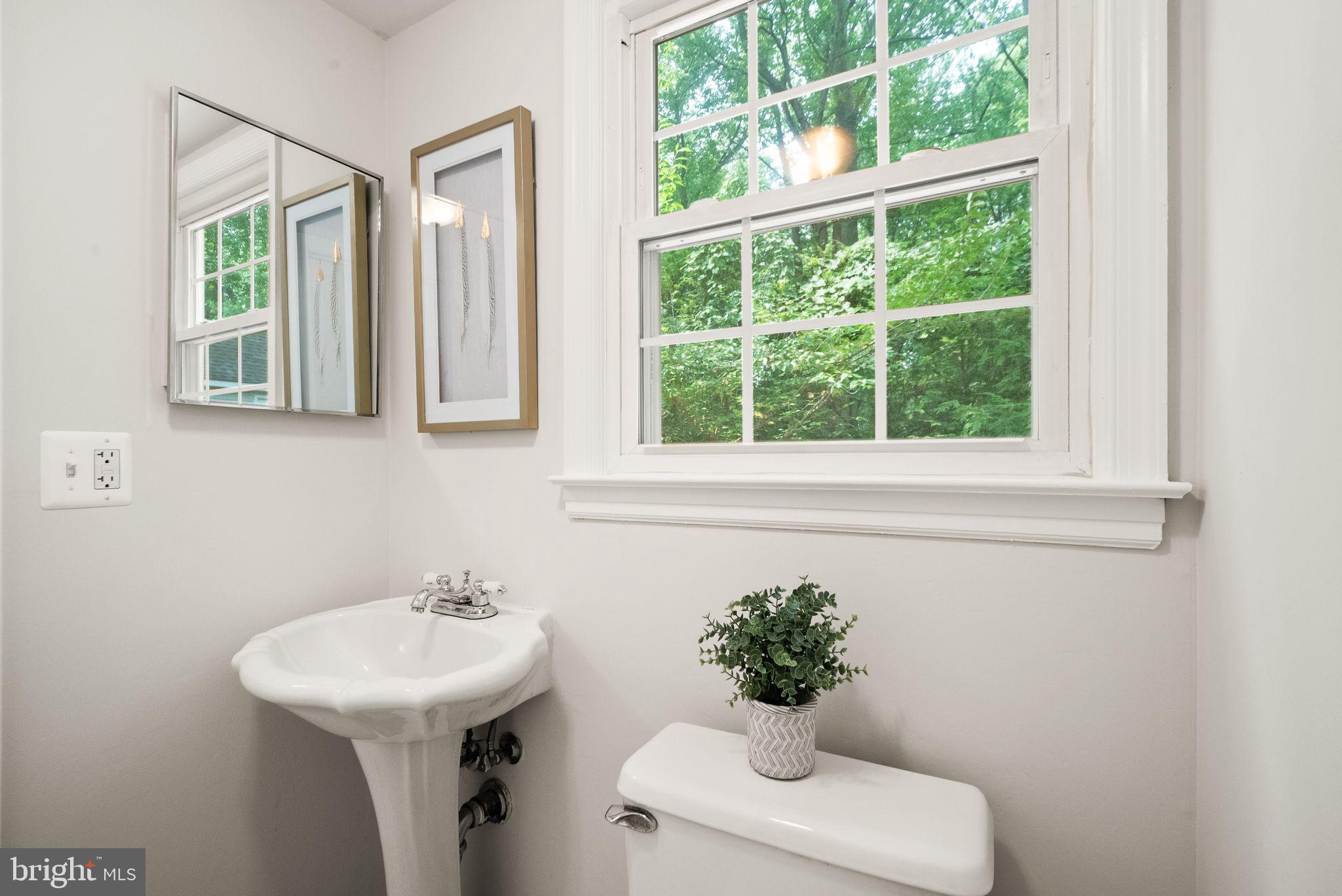 8104 Chivalry Road Annandale, VA 22003 - Photo 26 of 61 Main level powder room
