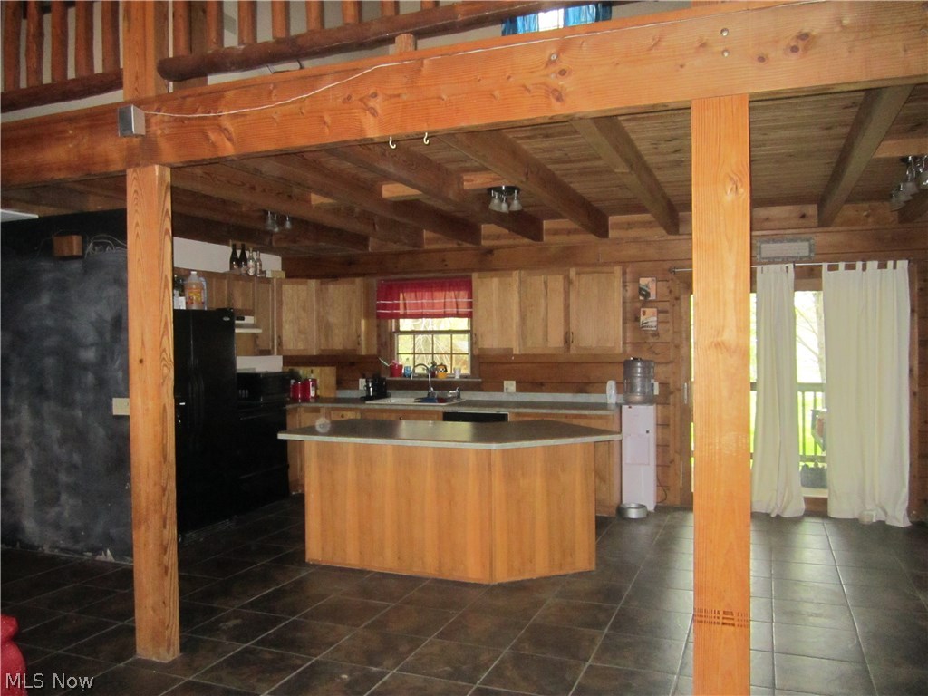 7725 Garman Road Burbank, OH 44214 - Photo 6 of 27 Gallery Image 6