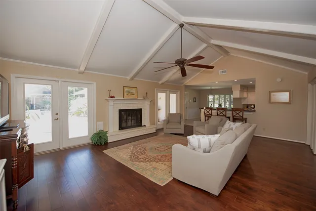 $565,000 | 18502 Vinland Drive, Nassau Bay, TX 77058