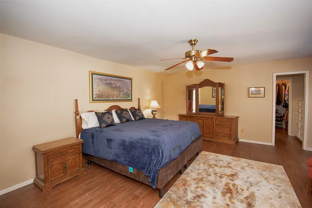 $565,000 | 18502 Vinland Drive, Nassau Bay, TX 77058