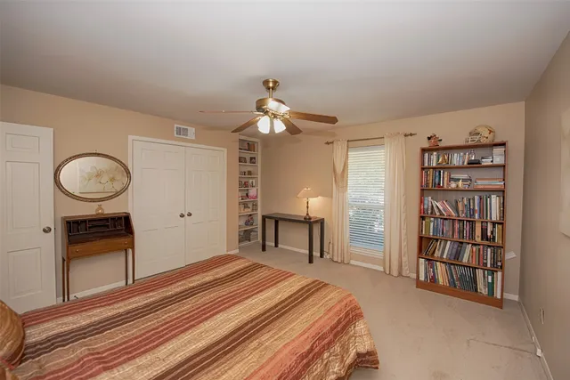 $565,000 | 18502 Vinland Drive, Nassau Bay, TX 77058