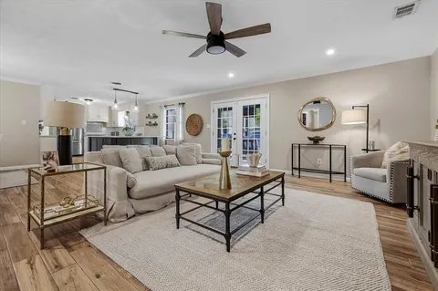 $680,000 | 4405 Westlake Drive, Fort Worth, TX 76109