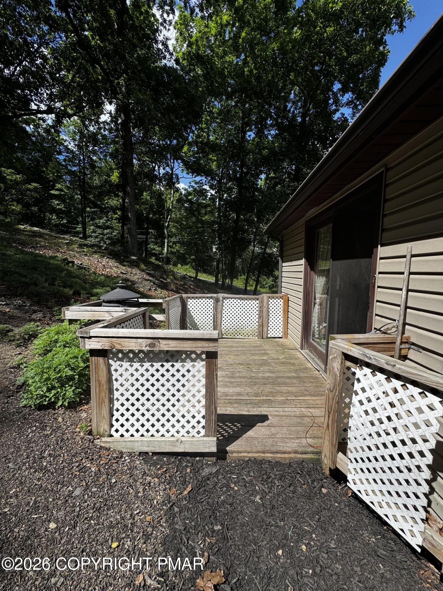 3207 Pine Ridge Drive East Bushkill, PA 18324 - Photo 2 of 14 IMG_8758