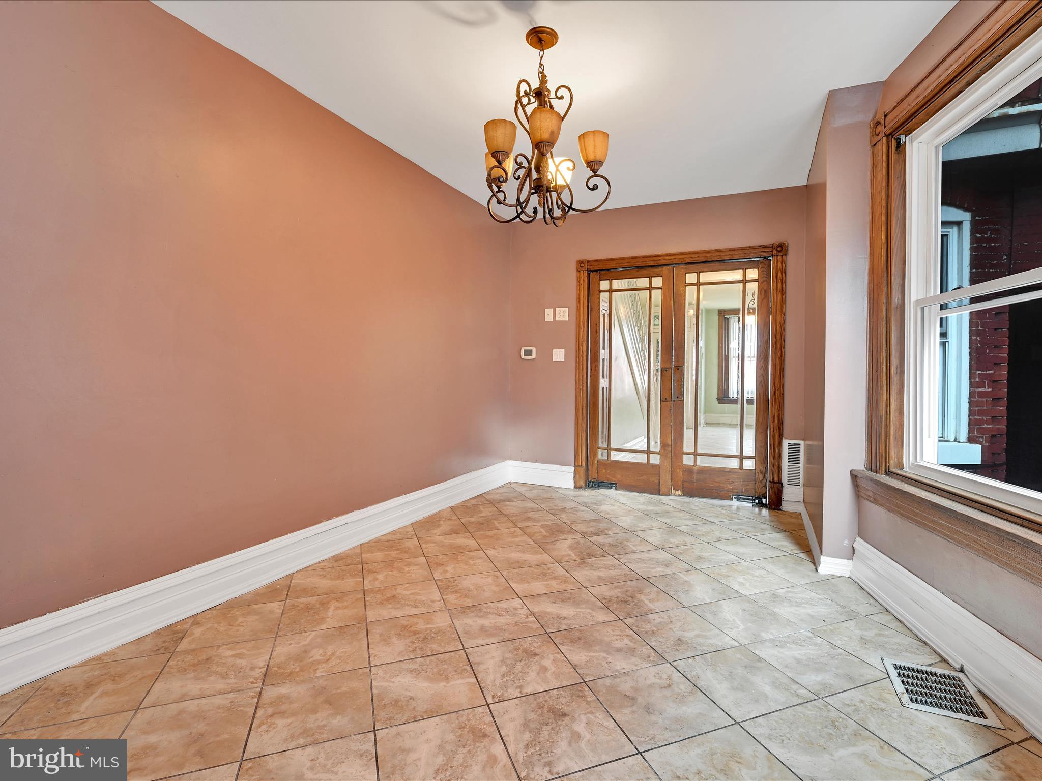 224 Jameson Place Reading, PA 19601 - Photo 12 of 26 Dining Room