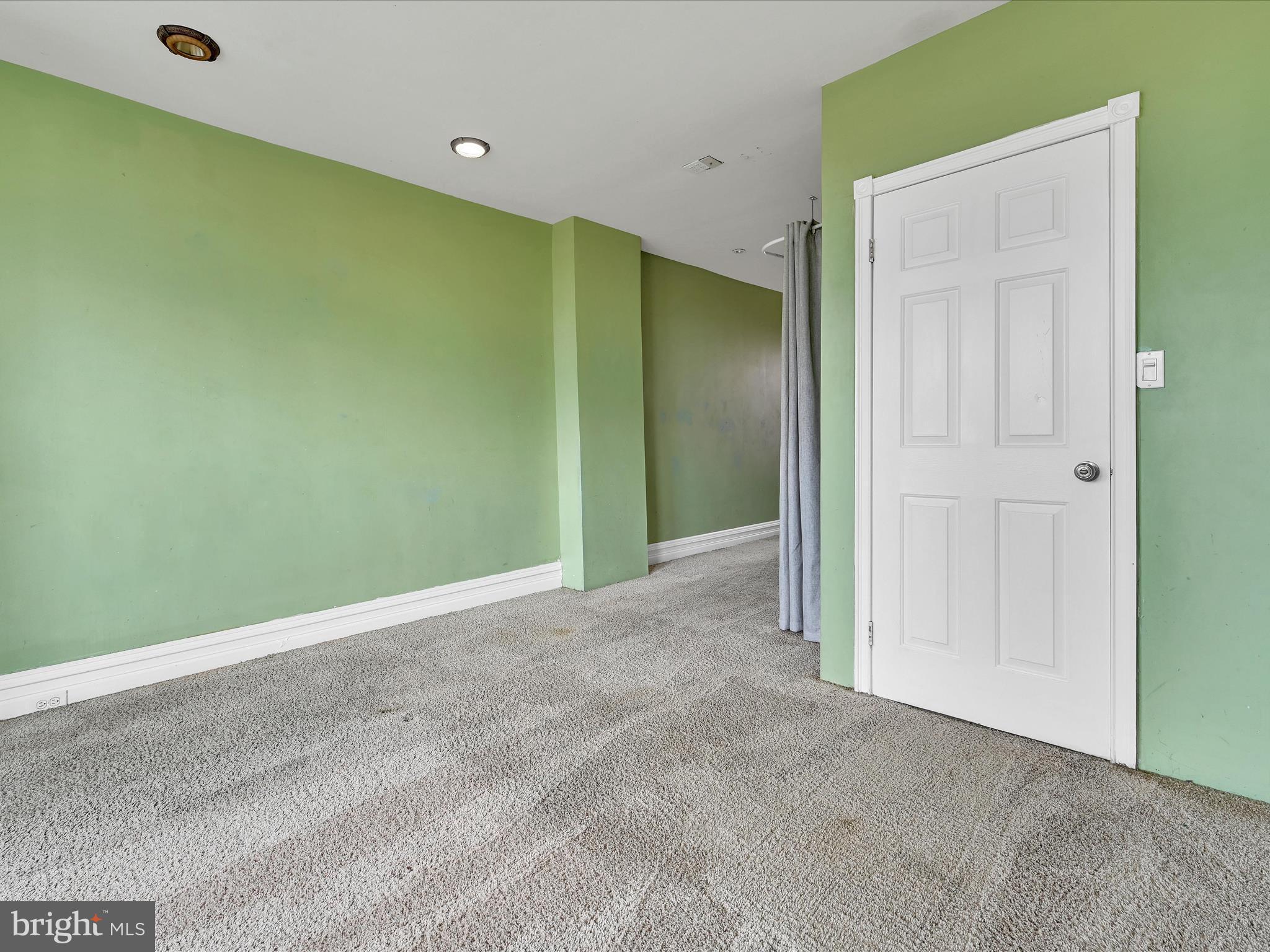 224 Jameson Place Reading, PA 19601 - Photo 18 of 26 Primary Bedroom