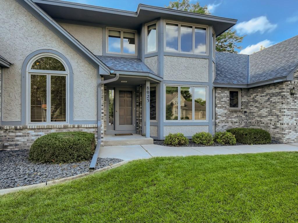 8023 Ranchview Lane North Maple Grove, MN 55311 - Photo 2 of 37 Gallery Image 2