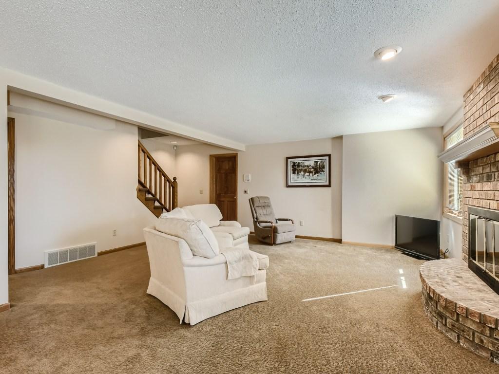 8023 Ranchview Lane North Maple Grove, MN 55311 - Photo 24 of 37 Gallery Image 24