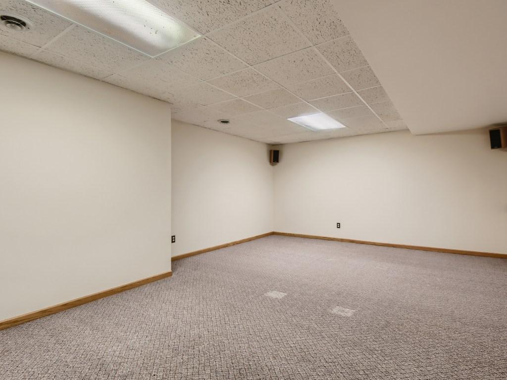 8023 Ranchview Lane North Maple Grove, MN 55311 - Photo 29 of 37 Gallery Image 29