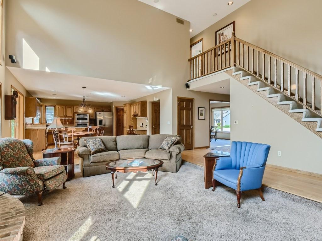 8023 Ranchview Lane North Maple Grove, MN 55311 - Photo 4 of 37 Gallery Image 4