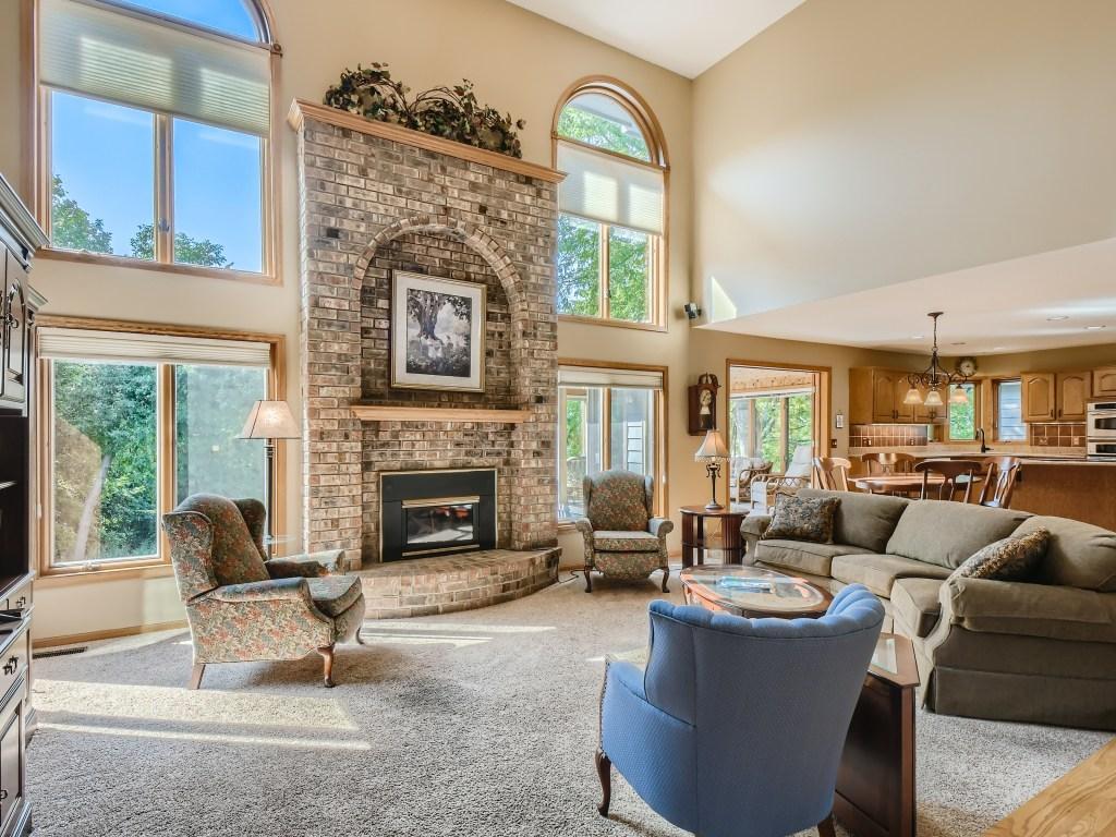 8023 Ranchview Lane North Maple Grove, MN 55311 - Photo 5 of 37 Gallery Image 5