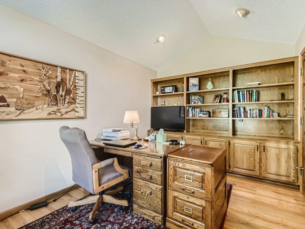 8023 Ranchview Lane North Maple Grove, MN 55311 - Photo 8 of 37 Gallery Image 8
