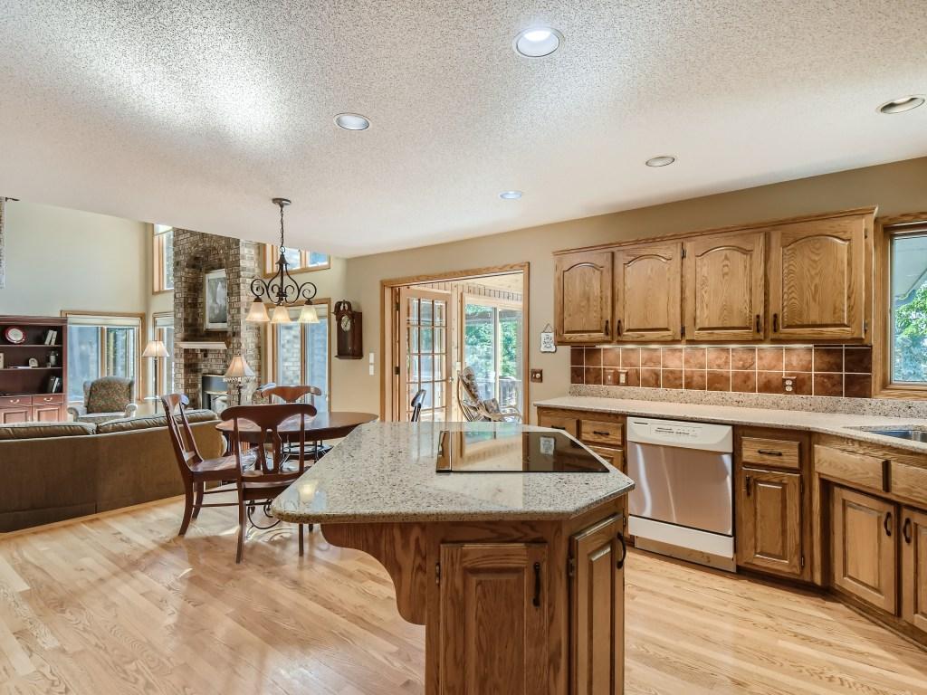 8023 Ranchview Lane North Maple Grove, MN 55311 - Photo 9 of 37 Gallery Image 9