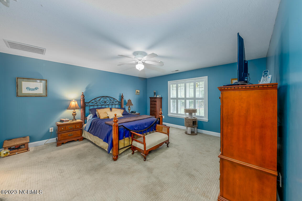 404 Neuchatel Road New Bern, NC 28562 - Photo 11 of 20 IMG_9528-Edit