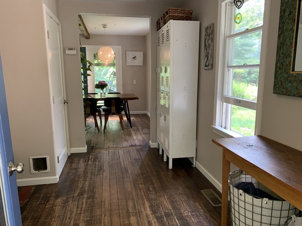 12 Sand Hill Road Amherst, MA 01002 - Photo 4 of 40 Gallery Image 4