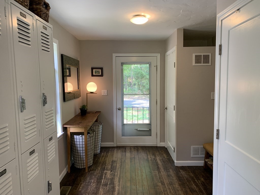 12 Sand Hill Road Amherst, MA 01002 - Photo 5 of 40 Gallery Image 5