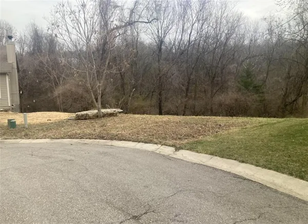 $29,900 | 4205 South Shrank Court, Independence, MO 64055