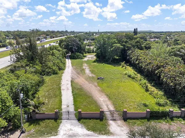 $850,000 | 5680 Pine Tree Road, Parkland, FL 33067