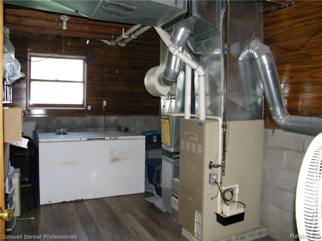 4744 Clear Lake Road North Branch, MI 48461 - Photo 33 of 34 100_4650.jpg
