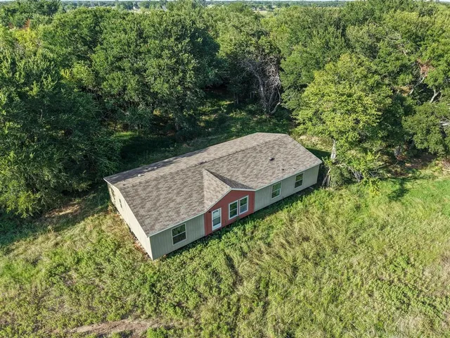 $215,000 | 405 Hemby Way, Bonham, TX 75418