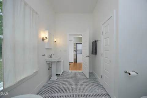 $325,000 | 1702 East Main Street, Durham, NC 27703