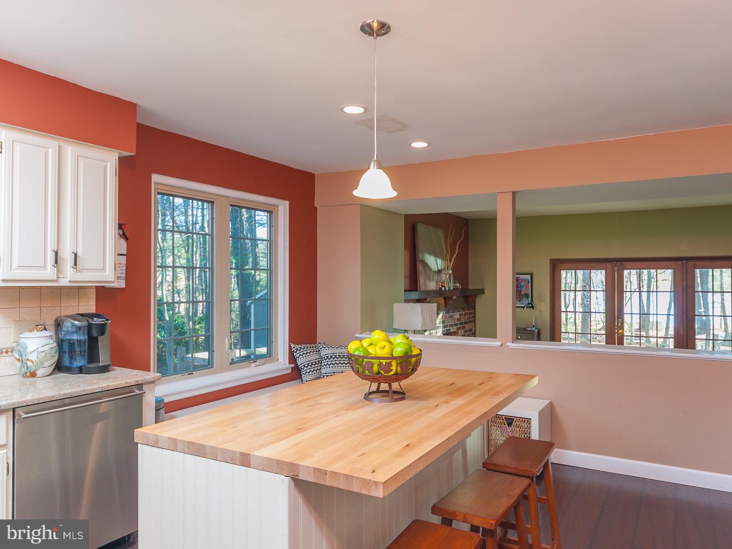 22 Fox Hollow Road Voorhees, NJ 08043 - Photo 10 of 25 Kitchen