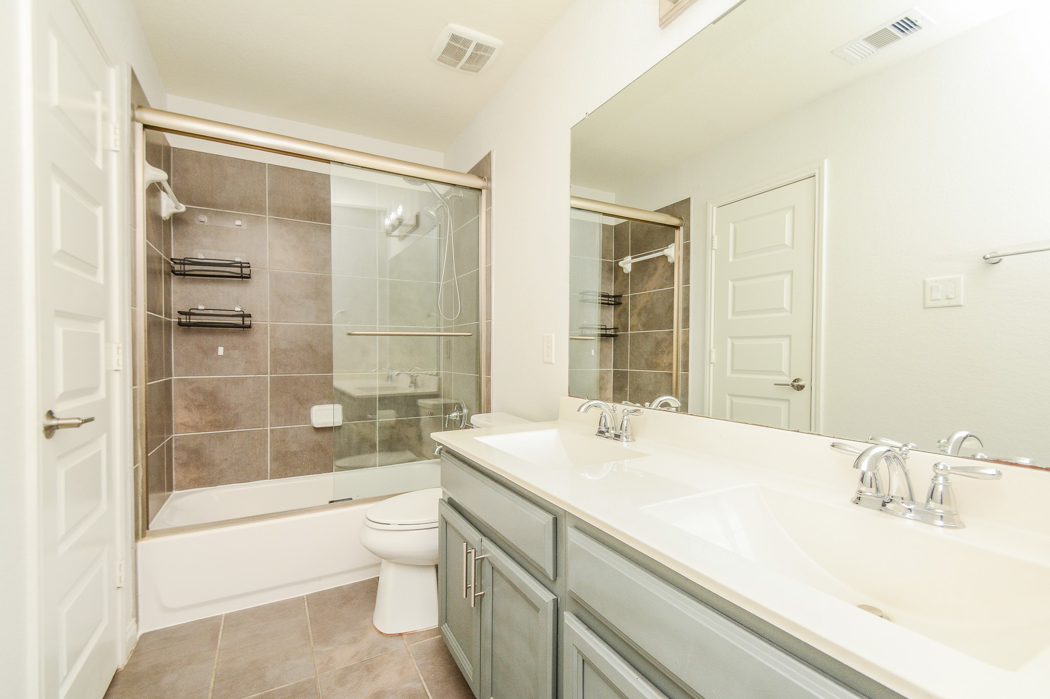 7039 Villa Mountain Lane Spring, TX 77379 - Photo 18 of 28 2nd full Bath