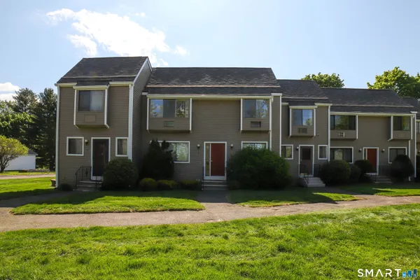 $229,000 | 6 Sterling Village, Unit 6, Meriden, CT 06450