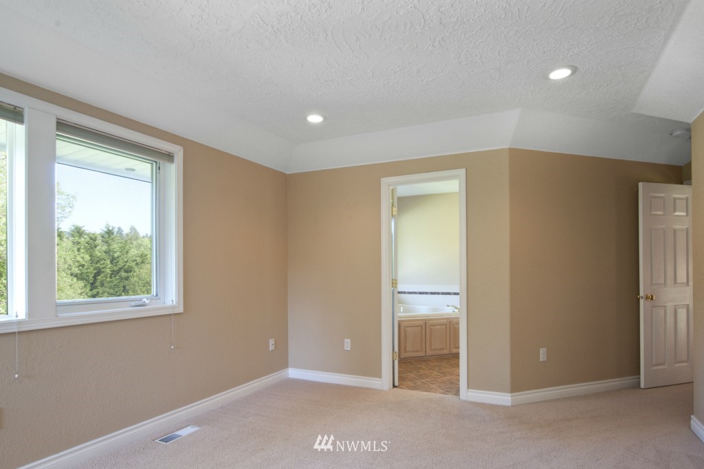 166 Derek Road Kelso, WA 98626 - Photo 12 of 25 Gallery Image 12