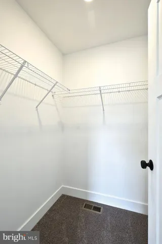 a view of empty room with window