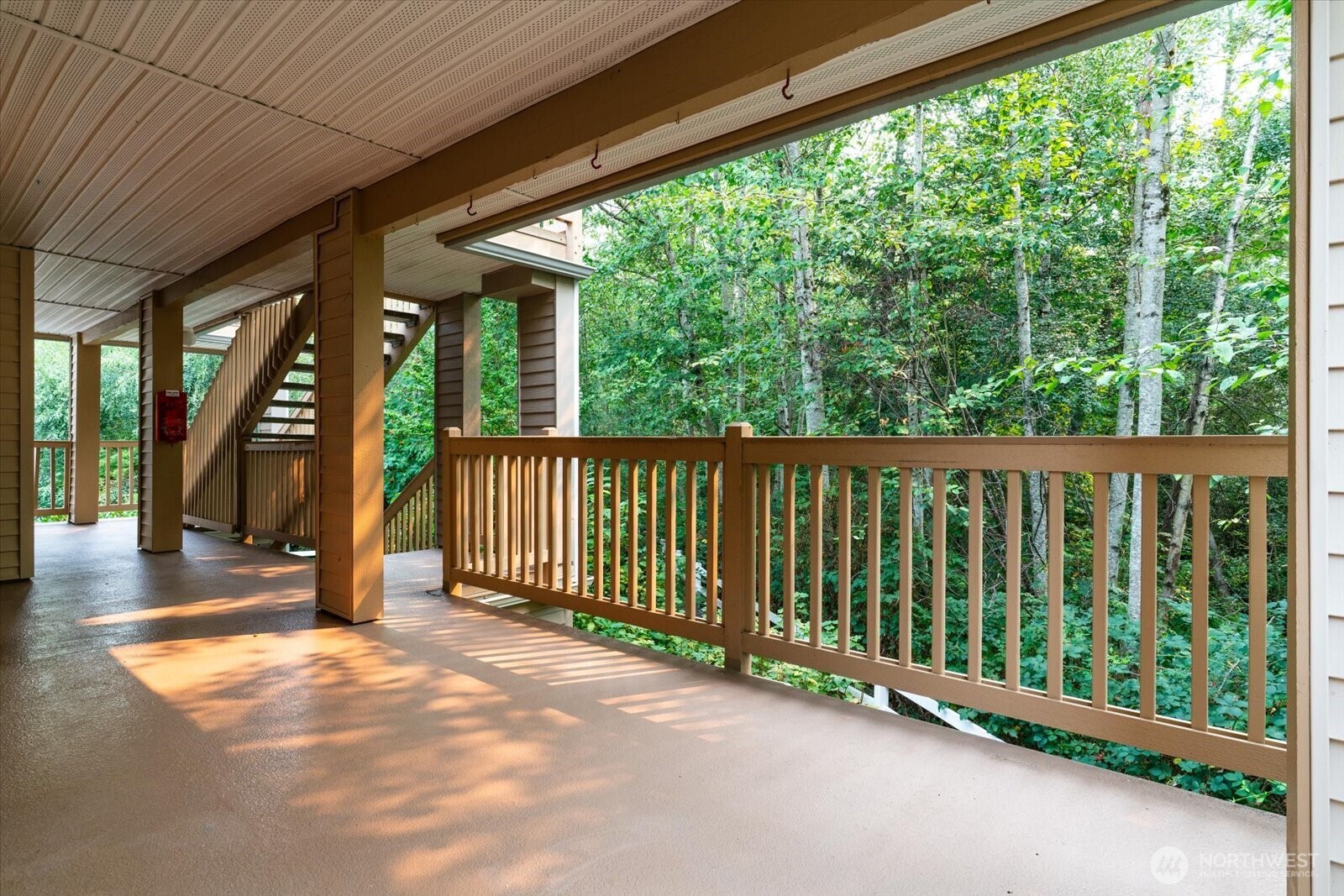 723 114th Street Southwest, Unit Y203 Everett, WA 98204 - Photo 29 of 35 a view of a garden with wooden deck