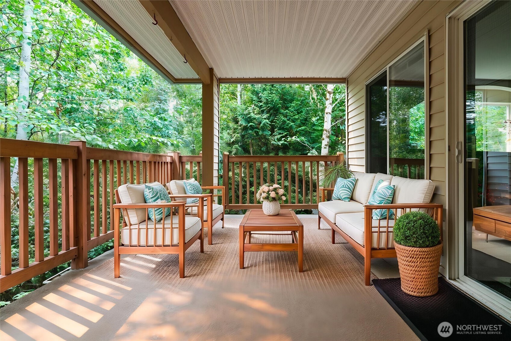723 114th Street Southwest, Unit Y203 Everett, WA 98204 - Photo 3 of 35 a outdoor space with patio the couches and a dining table with garden view