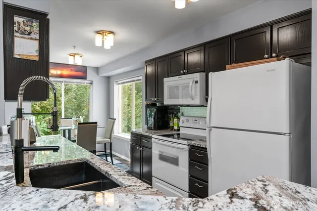 $469,999 | 723 114th Street Southwest, Unit Y203, Everett, WA 98204