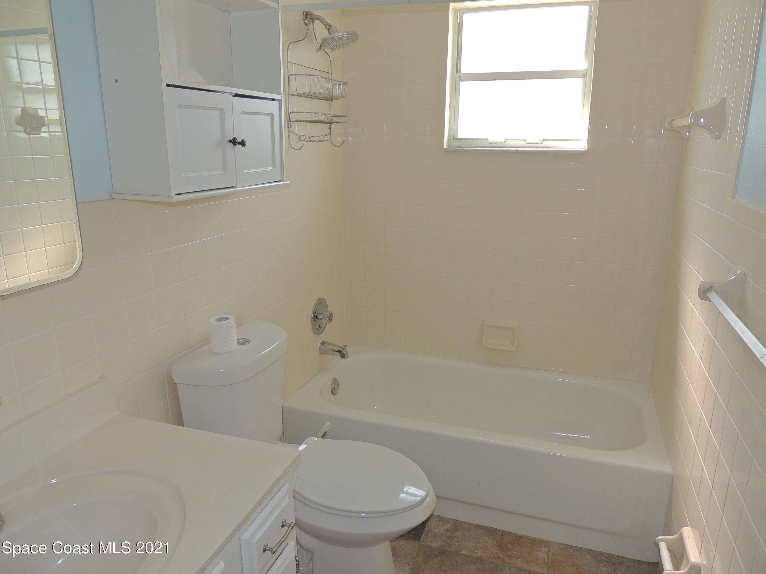 2250 Shell Avenue Indialantic, FL 32903 - Photo 6 of 12 DSCN8940