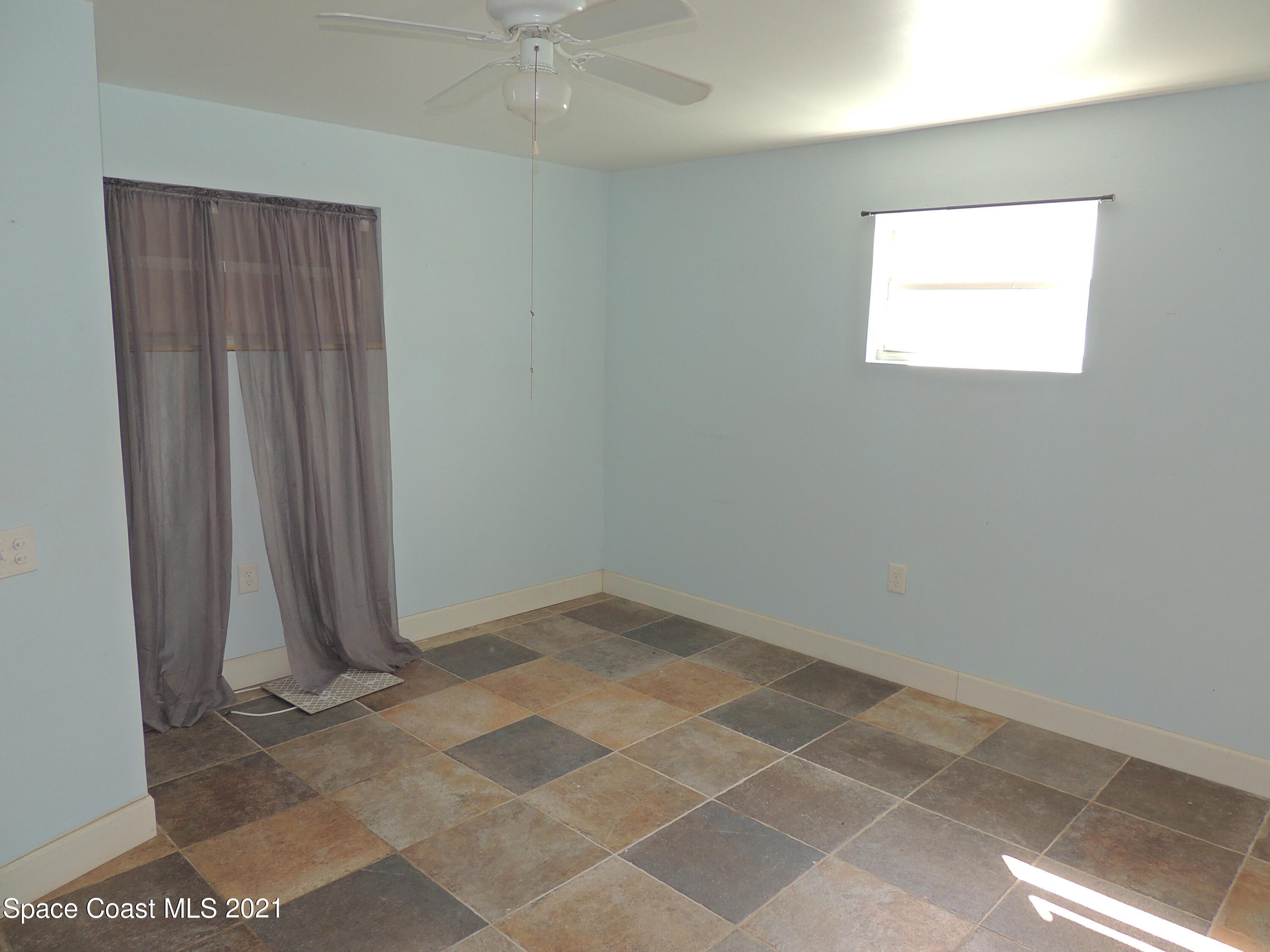 2250 Shell Avenue Indialantic, FL 32903 - Photo 7 of 12 DSCN8941