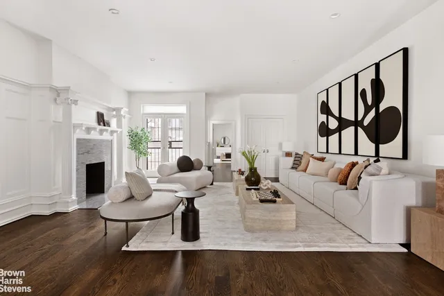 a picture of a living room