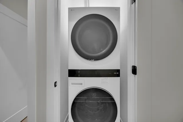 a close view of a washer and dryer