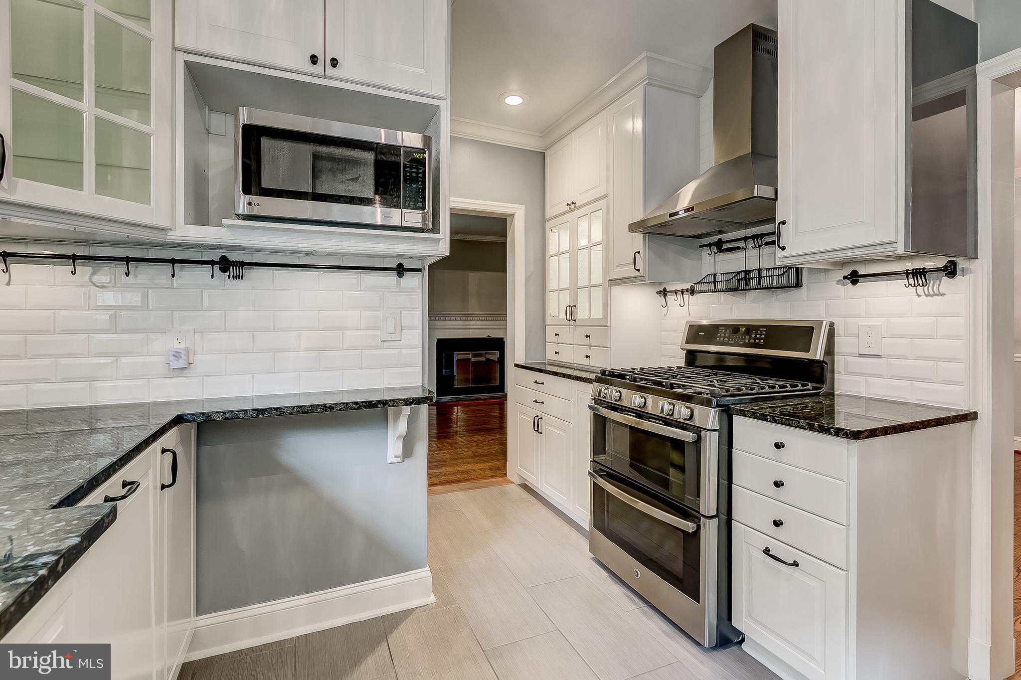 5709 Ridgedale Road Baltimore, MD 21209 - Photo 12 of 41