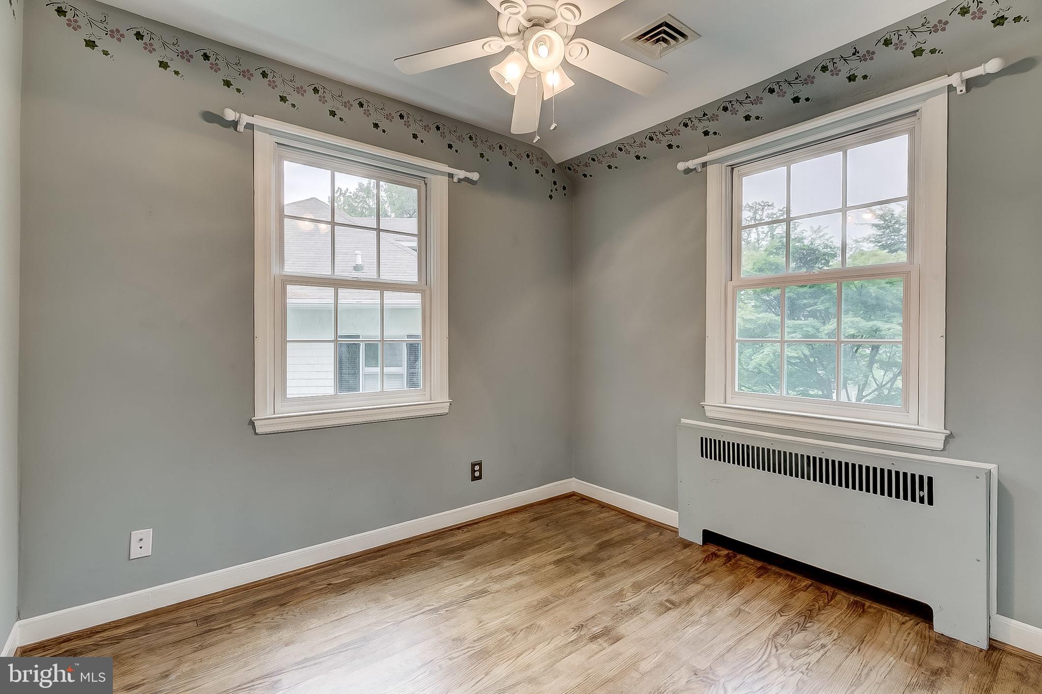 5709 Ridgedale Road Baltimore, MD 21209 - Photo 14 of 41