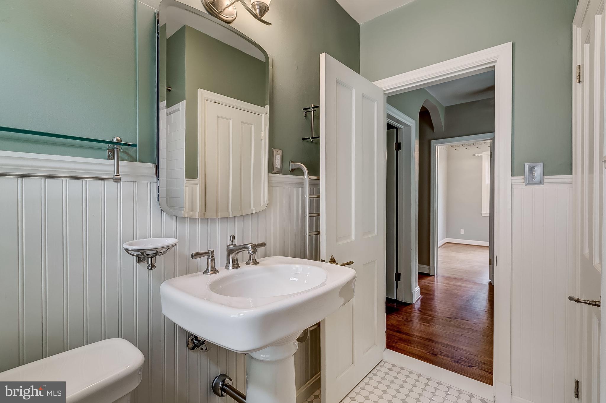 5709 Ridgedale Road Baltimore, MD 21209 - Photo 19 of 41