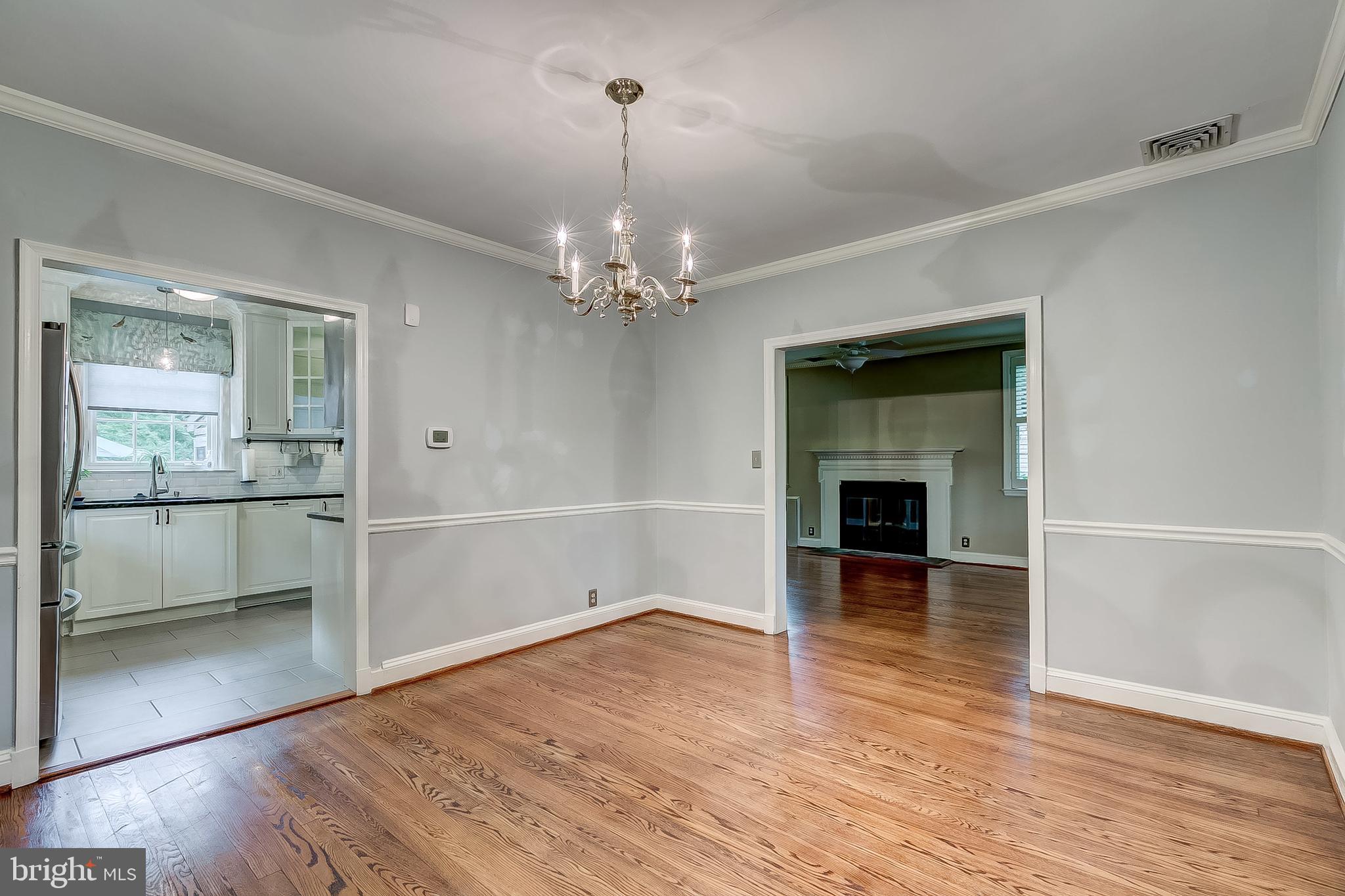 5709 Ridgedale Road Baltimore, MD 21209 - Photo 8 of 41