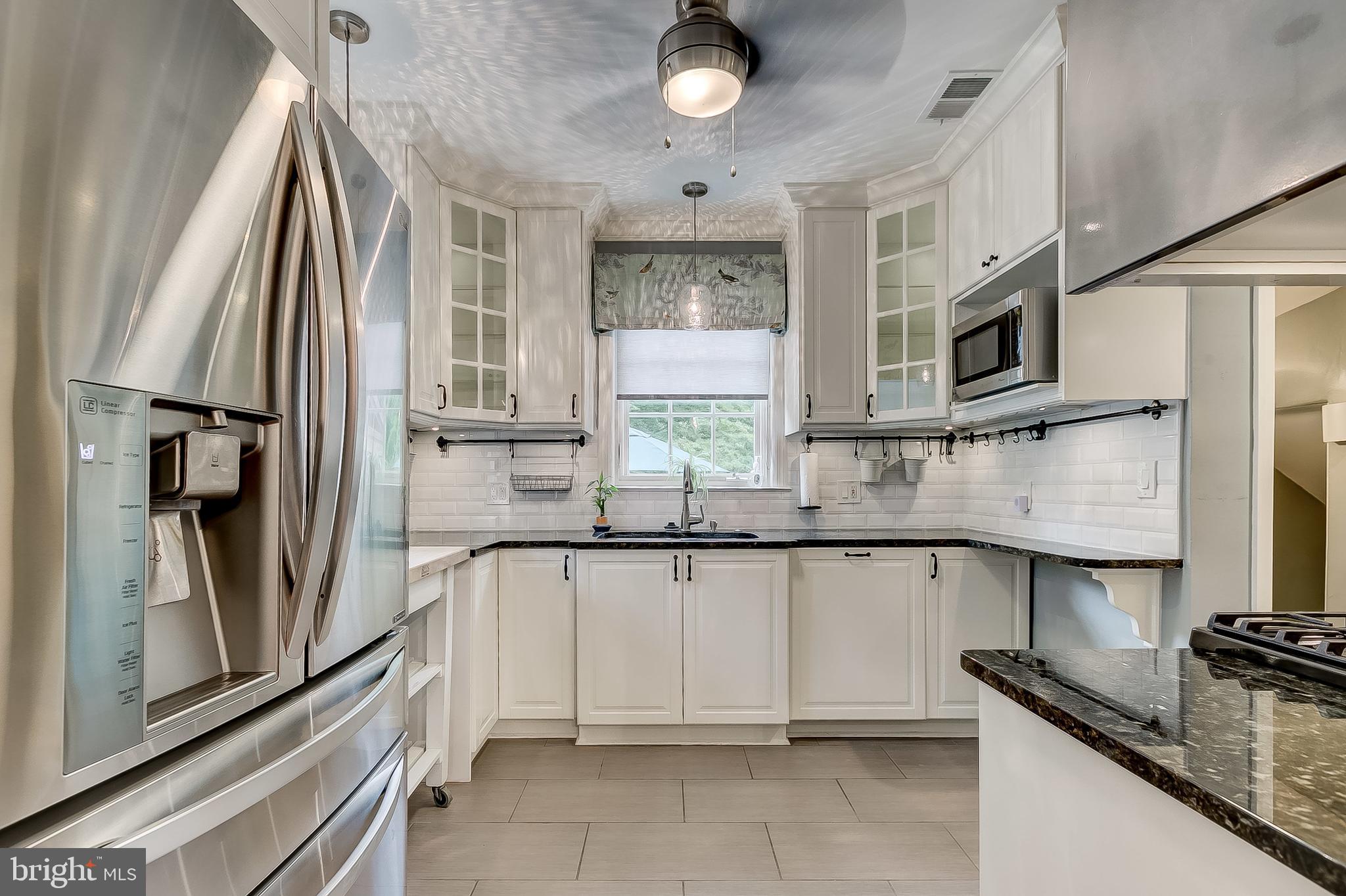 5709 Ridgedale Road Baltimore, MD 21209 - Photo 9 of 41