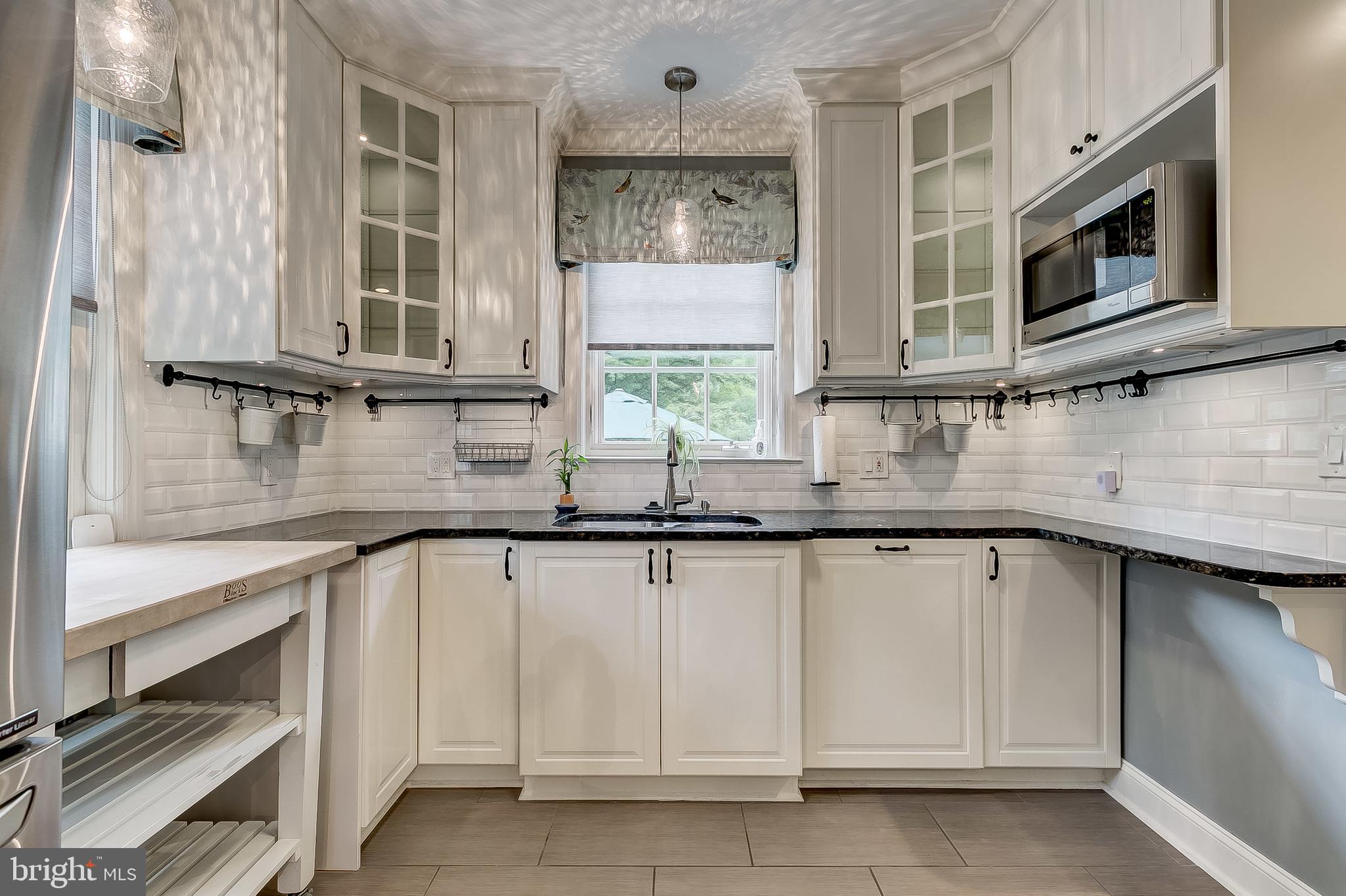 5709 Ridgedale Road Baltimore, MD 21209 - Photo 10 of 41