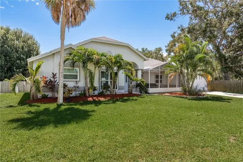 $499,900 | 161 Lake Shore Drive West, Palm Harbor, FL 34684