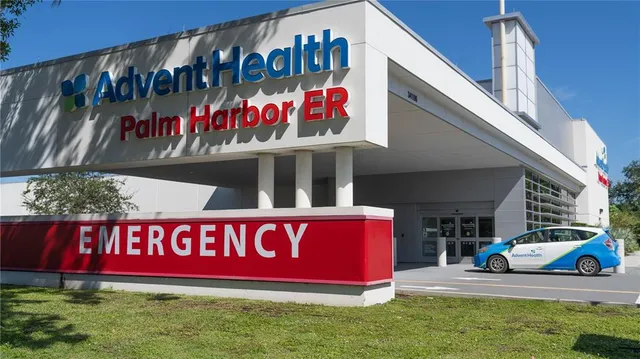 $479,900 | 161 Lake Shore Drive West, Palm Harbor, FL 34684