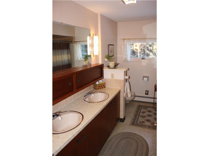 56 Grassy Road Orrs Island, ME 04066 - Photo 15 of 19 Bathroom.