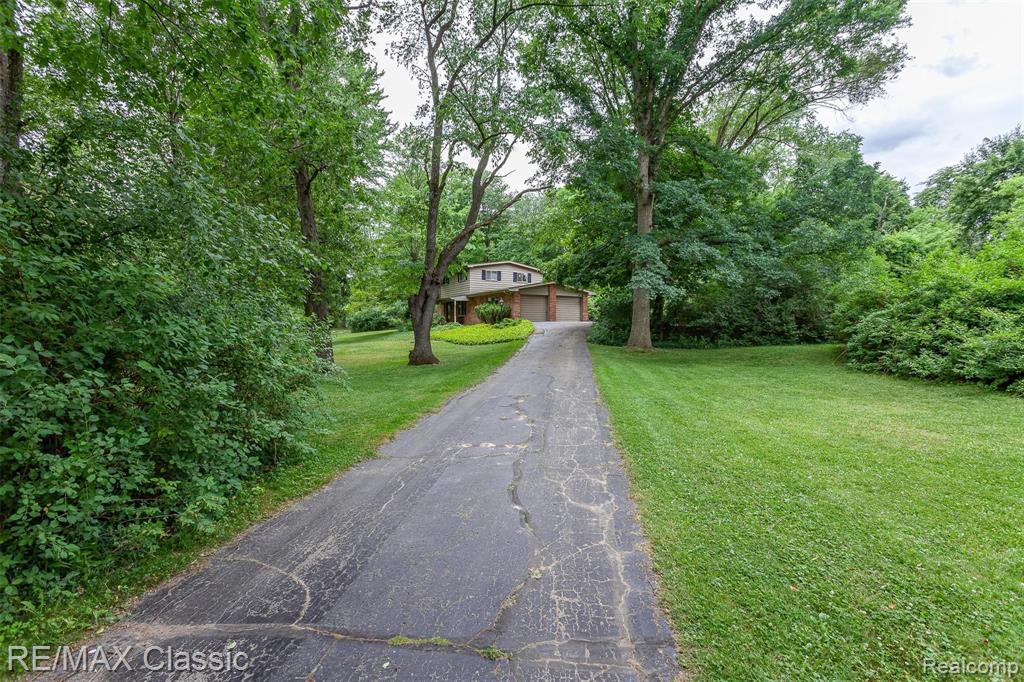 30535 Pear Ridge Farmington Hills, MI 48334 - Photo 48 of 51