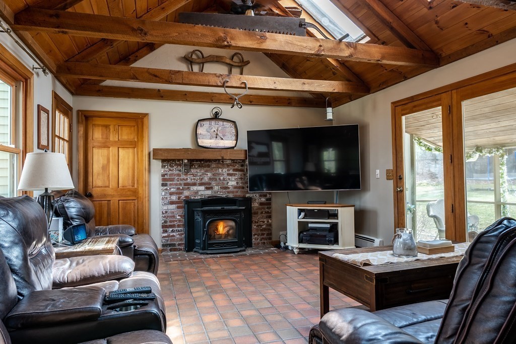 291 Hudson Road Bolton, MA 01740 - Photo 7 of 30 Gallery Image 7