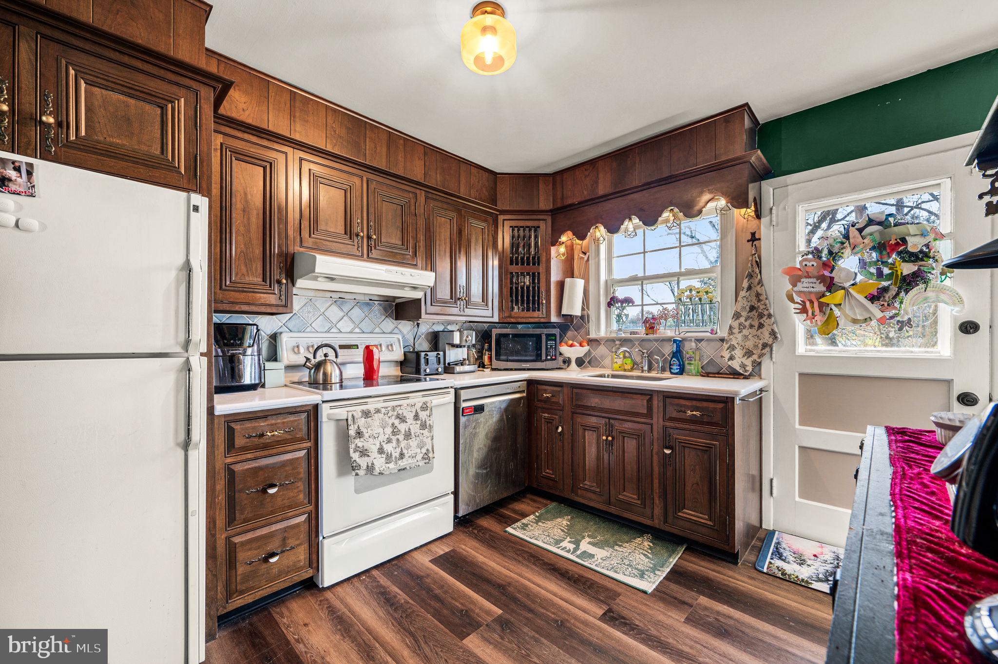 504 Winding Way Exton, PA 19341 - Photo 8 of 22