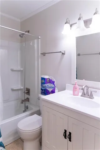 $215,000 | 1129 Fairlawn Avenue, Marshall, MO 65340